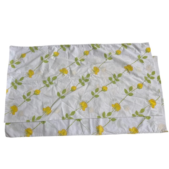 Other - VTG Yellow Rose Floral Print Pillowcase White Green Stem Cottagecore King sz